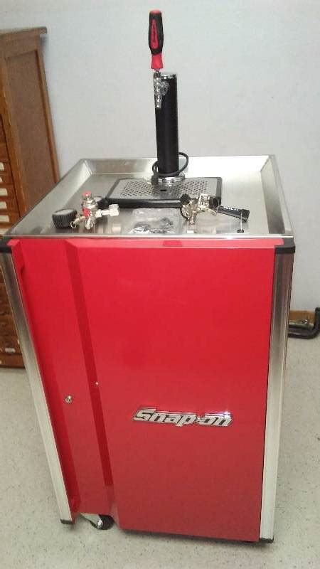 Avantco UDD-2-CT-S-3 Stainless Steel Kegerator Beer Dispenser with Triple Tap Tower and Club Top - (2) 12 Keg Capacity. . Snap on kegerator